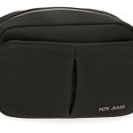 Pepe Jeans GALA ženska torba na rame u crnoj boji, izrađena od poliestera sa detaljima od eko kože, minimalistički dizajn sa Pepe Jeans logom i metalnim rajsferšlusima.