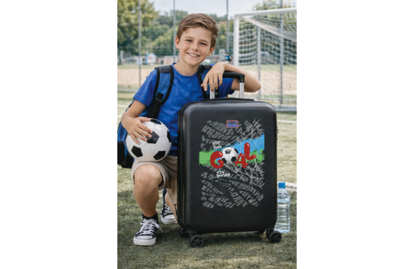 MOVOM OFFSIDE dečiji kofer 55 cm crni sa fudbalskim motivom i četiri točkića