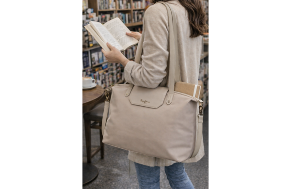 PEPE JEANS LEIRE ženska tote torba 34 cm od poliestera sa ručkama za rame i dodatnim kaišem za nošenje preko tela