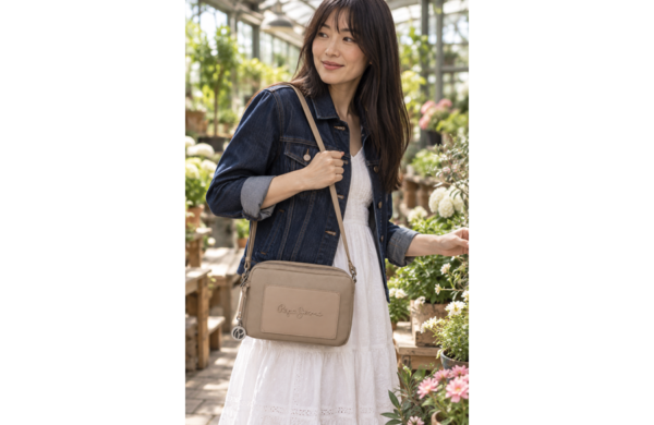 PEPE JEANS FRAME torba od eko kože, 24 × 16 × 9 cm